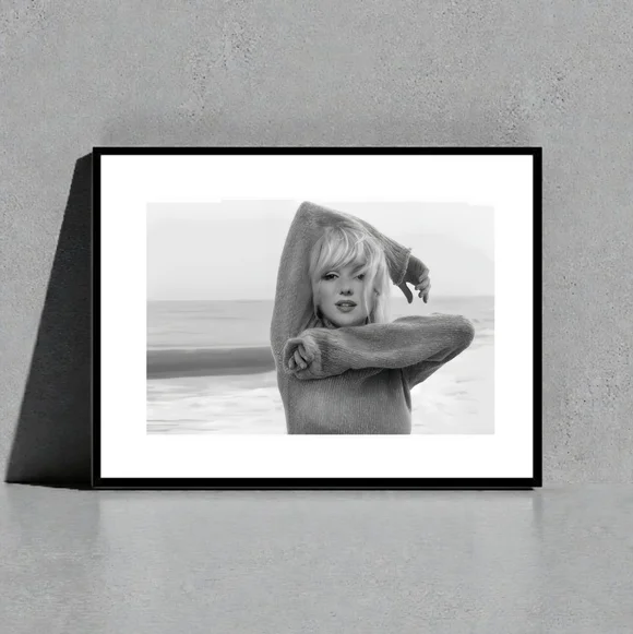 Framed Art Print Marilyn Monroe Custom Framed 11x14 SET GOLD OR BLACK MATTED - Picture 4 of 8